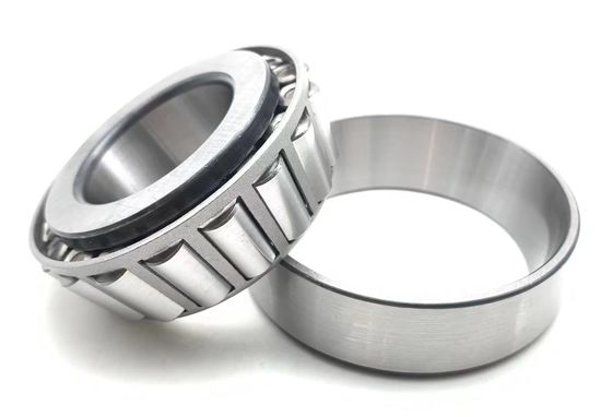 roulements à rouleaux coniques en acier chrome 30207 pour les machines automobiles et de construction