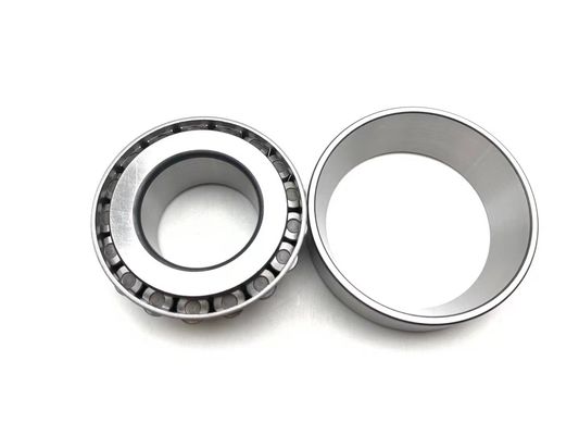 roulements à rouleaux coniques en acier chrome 30207 pour les machines automobiles et de construction