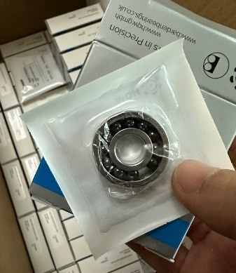 roulement à billes angulaire de contact en acier chrome GCR15 7000/QC004191 pour machines automobiles