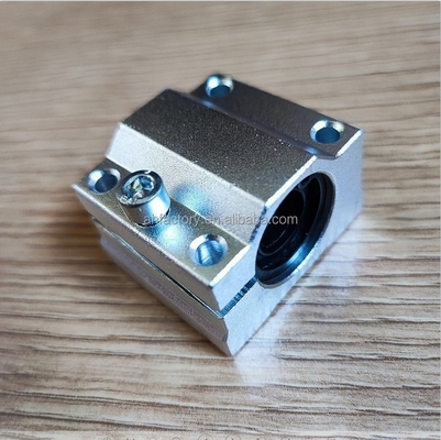 SCS25LUU 25 mm roulement linéaire pour routeur CNC roulement à bille à mouvement linéaire de type long